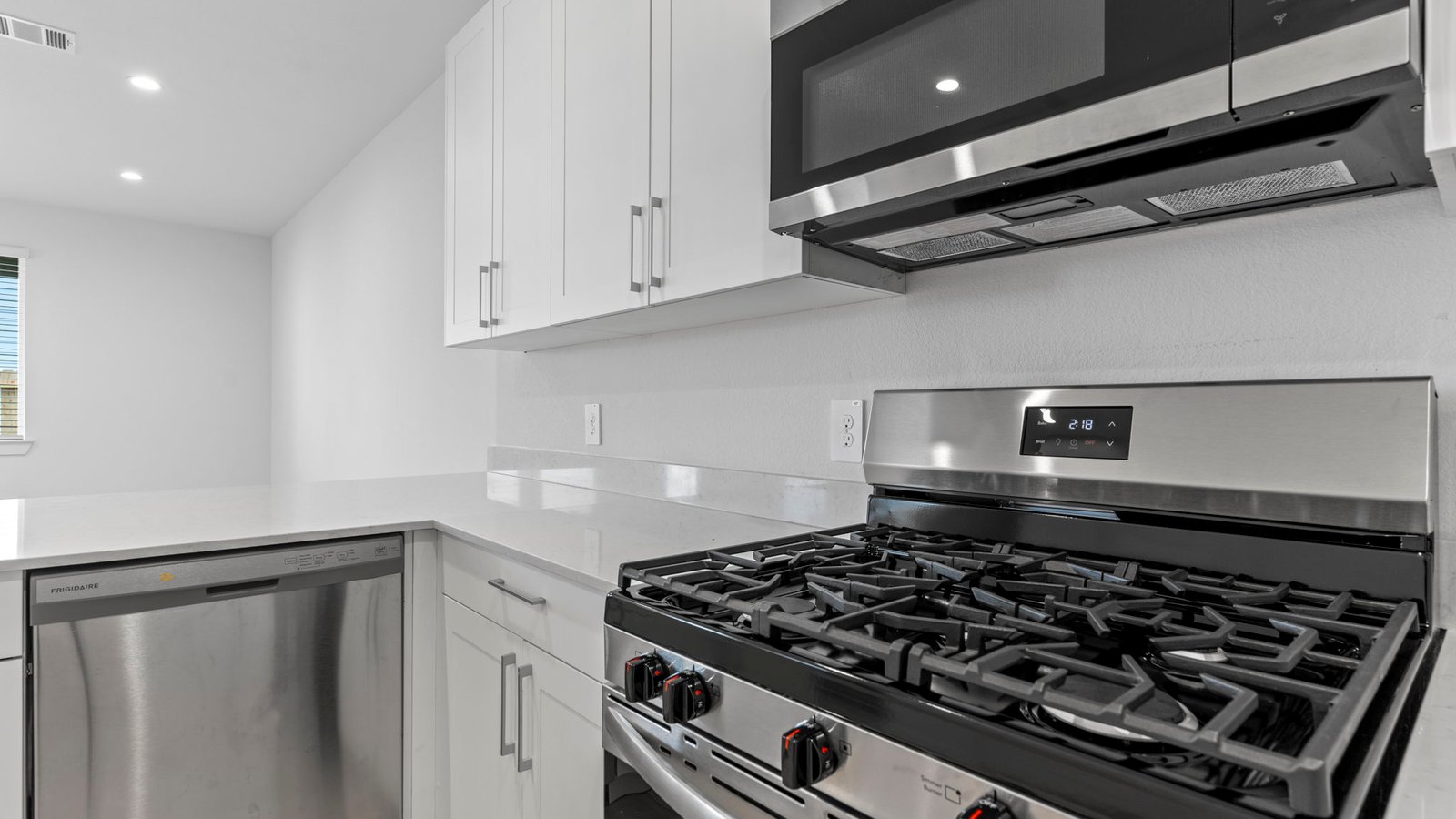 *Images and 3D tour are for illustration only and options may vary from home as built.