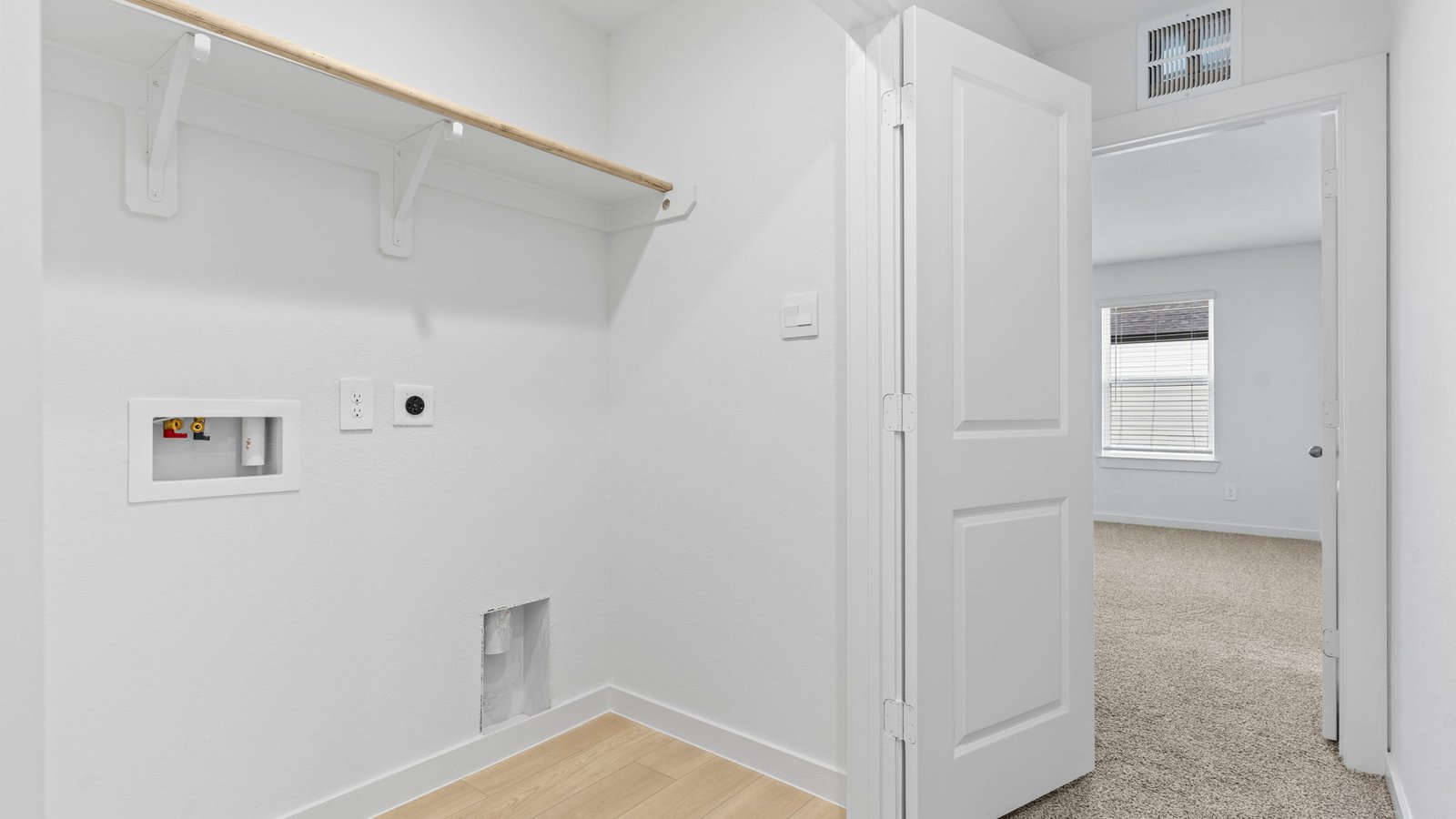 *Images and 3D tour are for illustration only and options may vary from home as built.