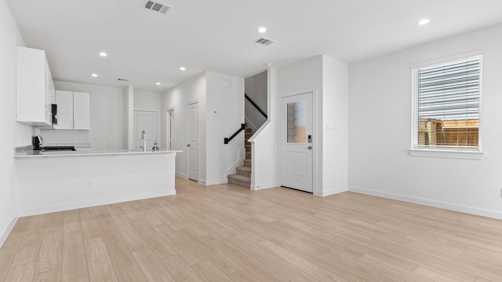 *Images and 3D tour are for illustration only and options may vary from home as built.