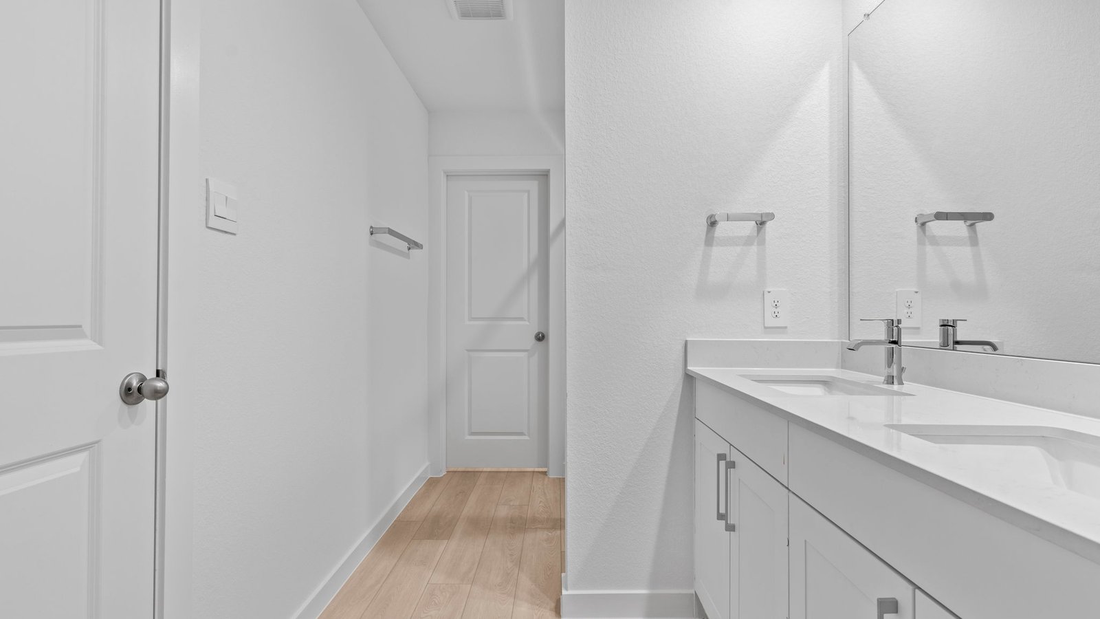 *Images and 3D tour are for illustration only and options may vary from home as built.