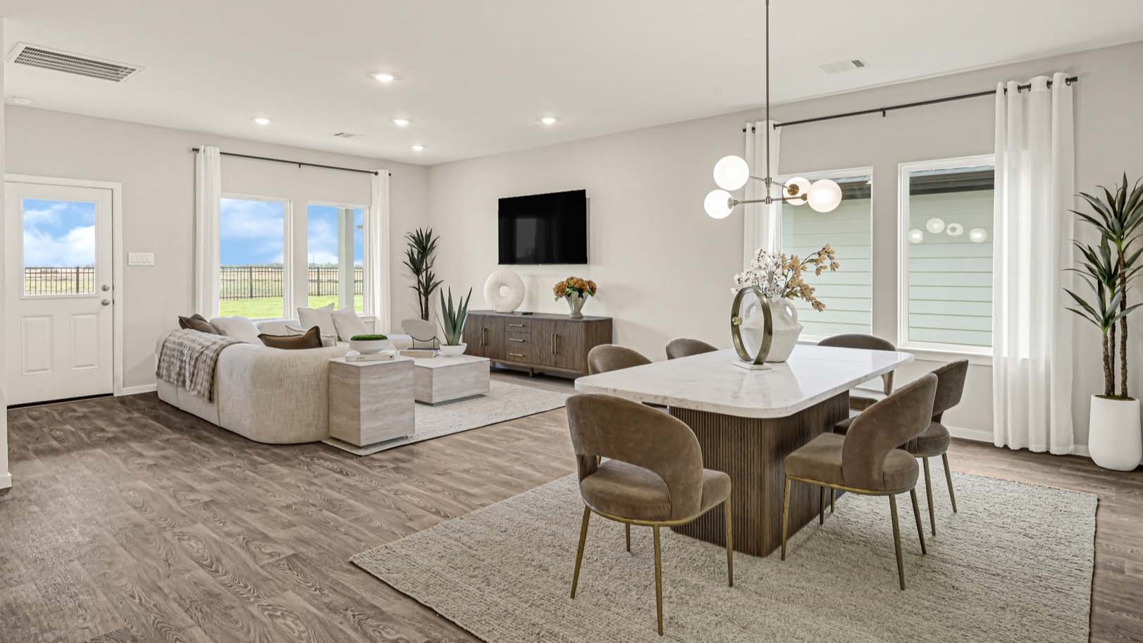 *Images and 3D tour are for illustration only and options may vary from home as built.