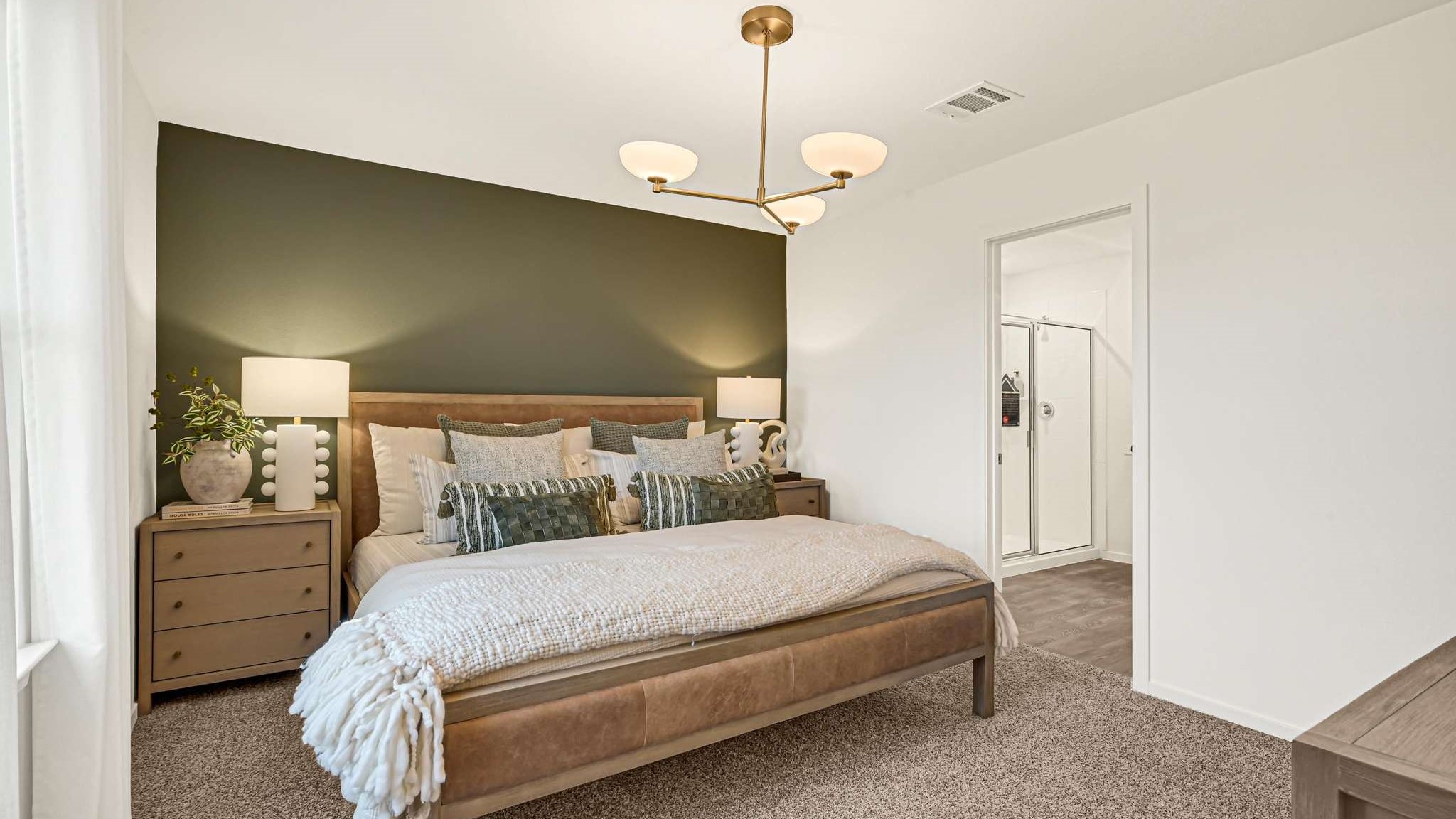 *Images and 3D tour are for illustration only and options may vary from home as built.