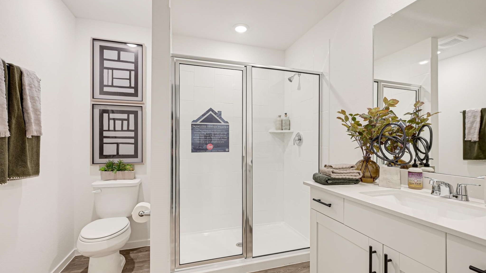 *Images and 3D tour are for illustration only and options may vary from home as built.