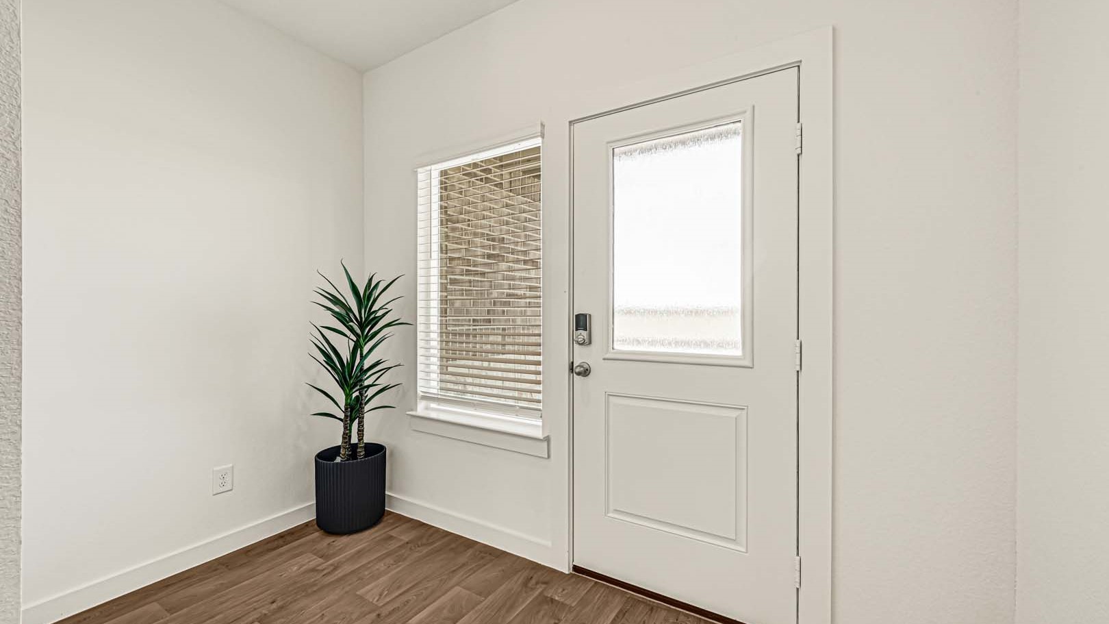 *Images and 3D tour are for illustration only and options may vary from home as built.