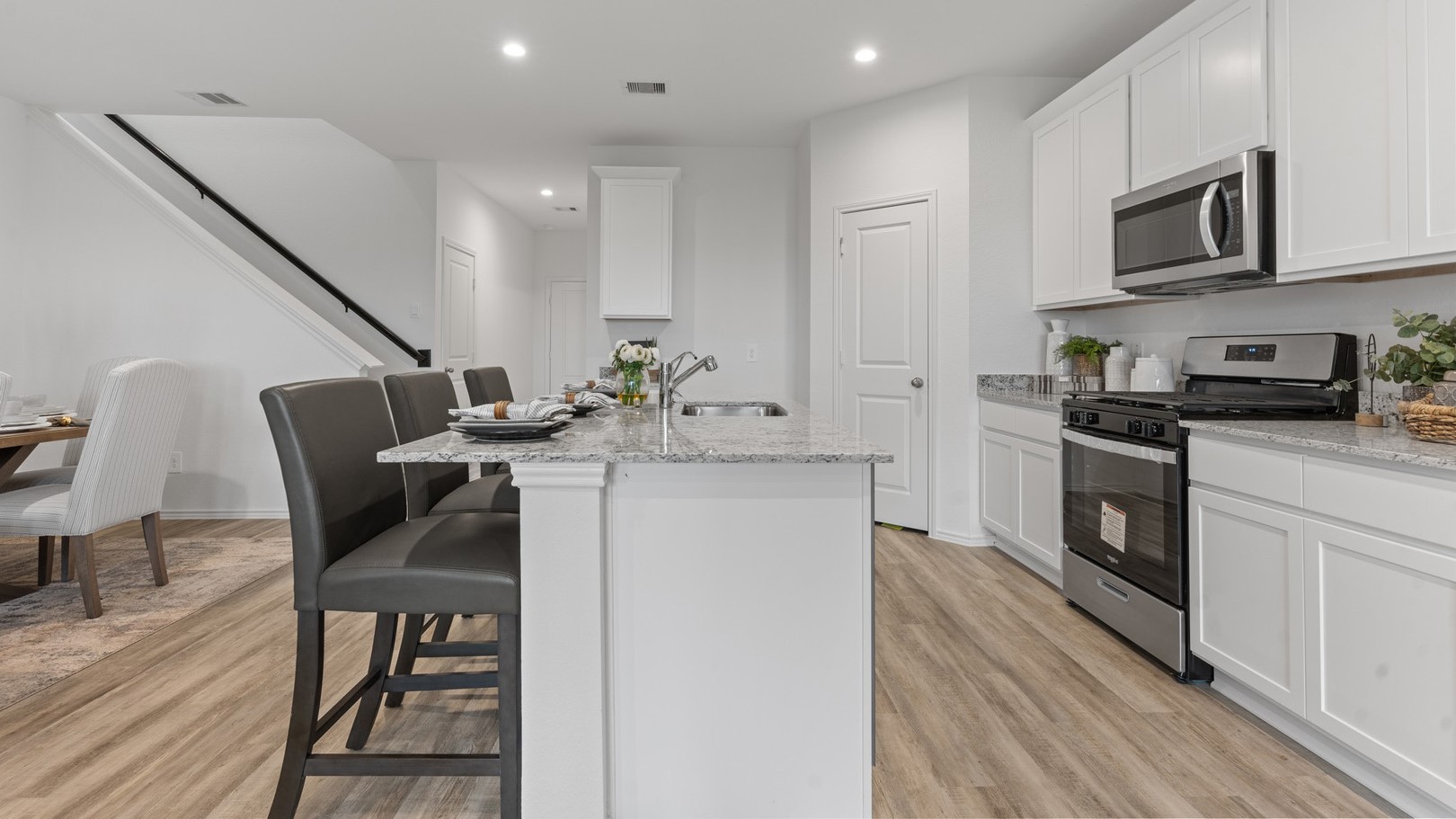 *Images and 3D tour are for illustration only and options may vary from home as built.