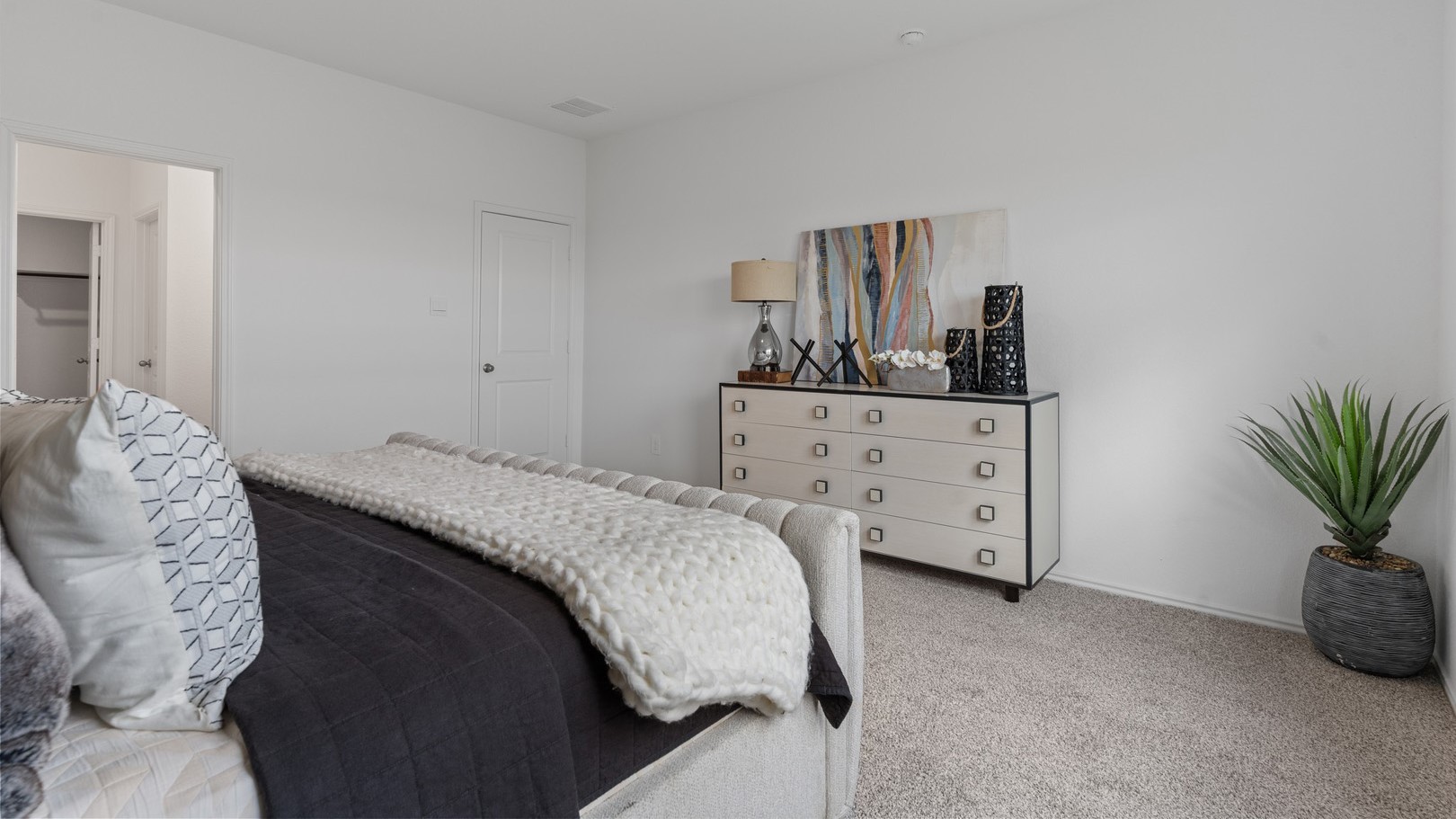 *Images and 3D tour are for illustration only and options may vary from home as built.