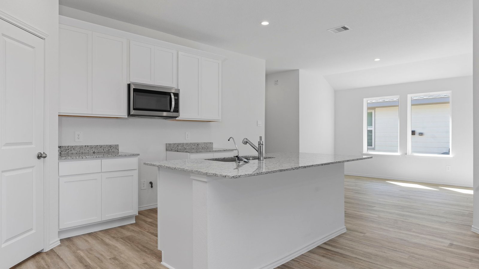 *Images and 3D tour are for illustration only and options may vary from home as built.