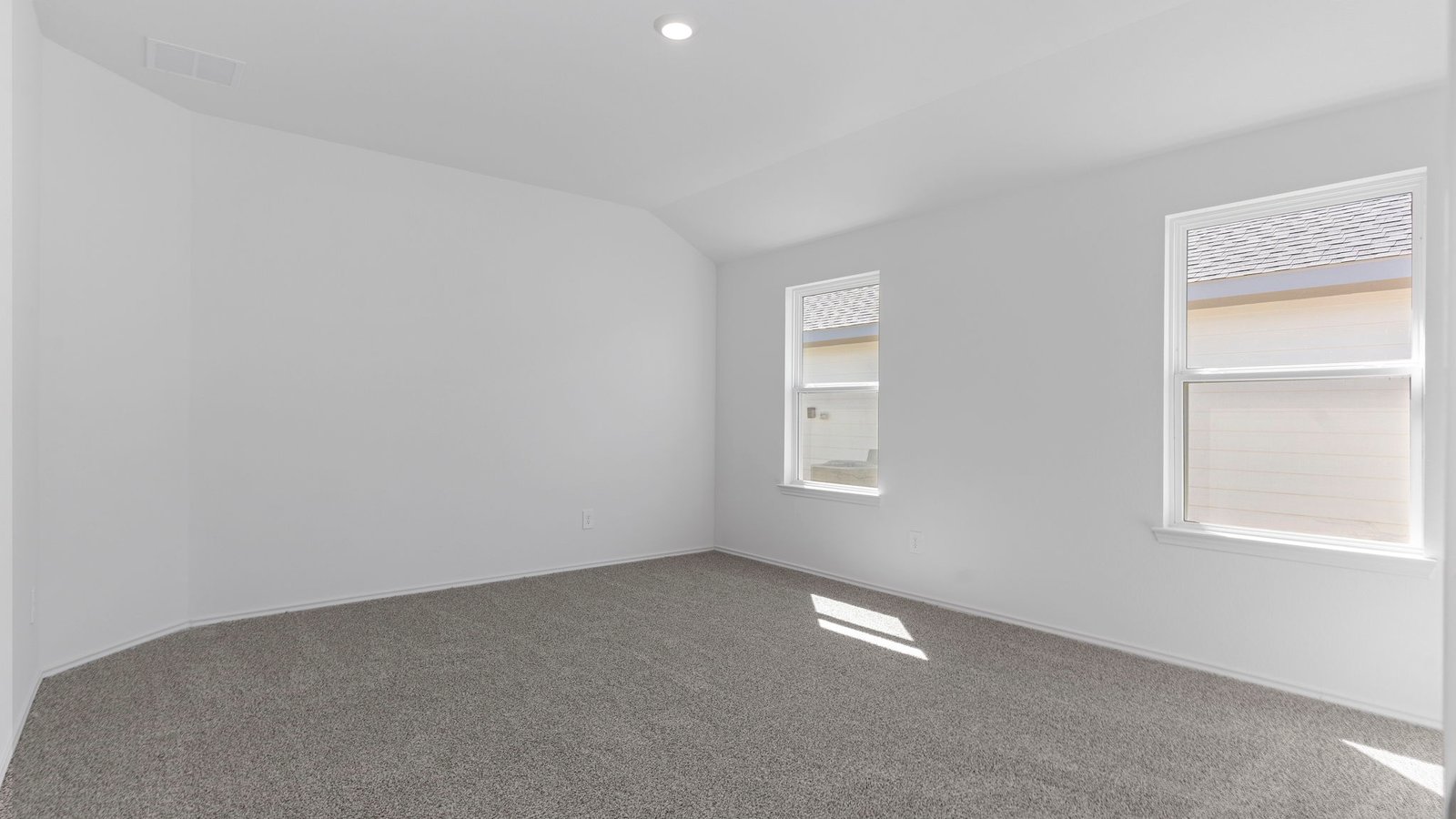 *Images and 3D tour are for illustration only and options may vary from home as built.