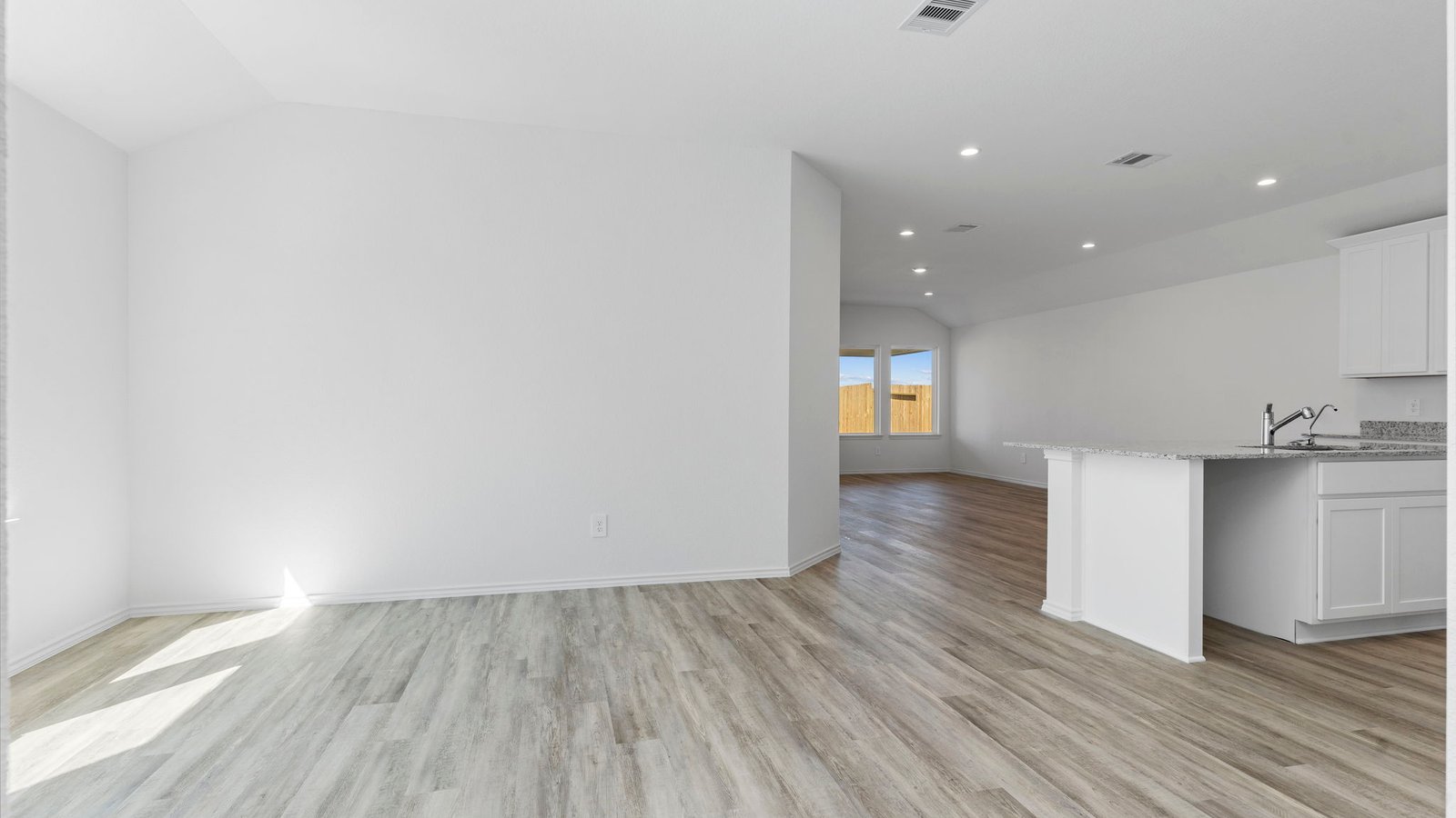 *Images and 3D tour are for illustration only and options may vary from home as built.