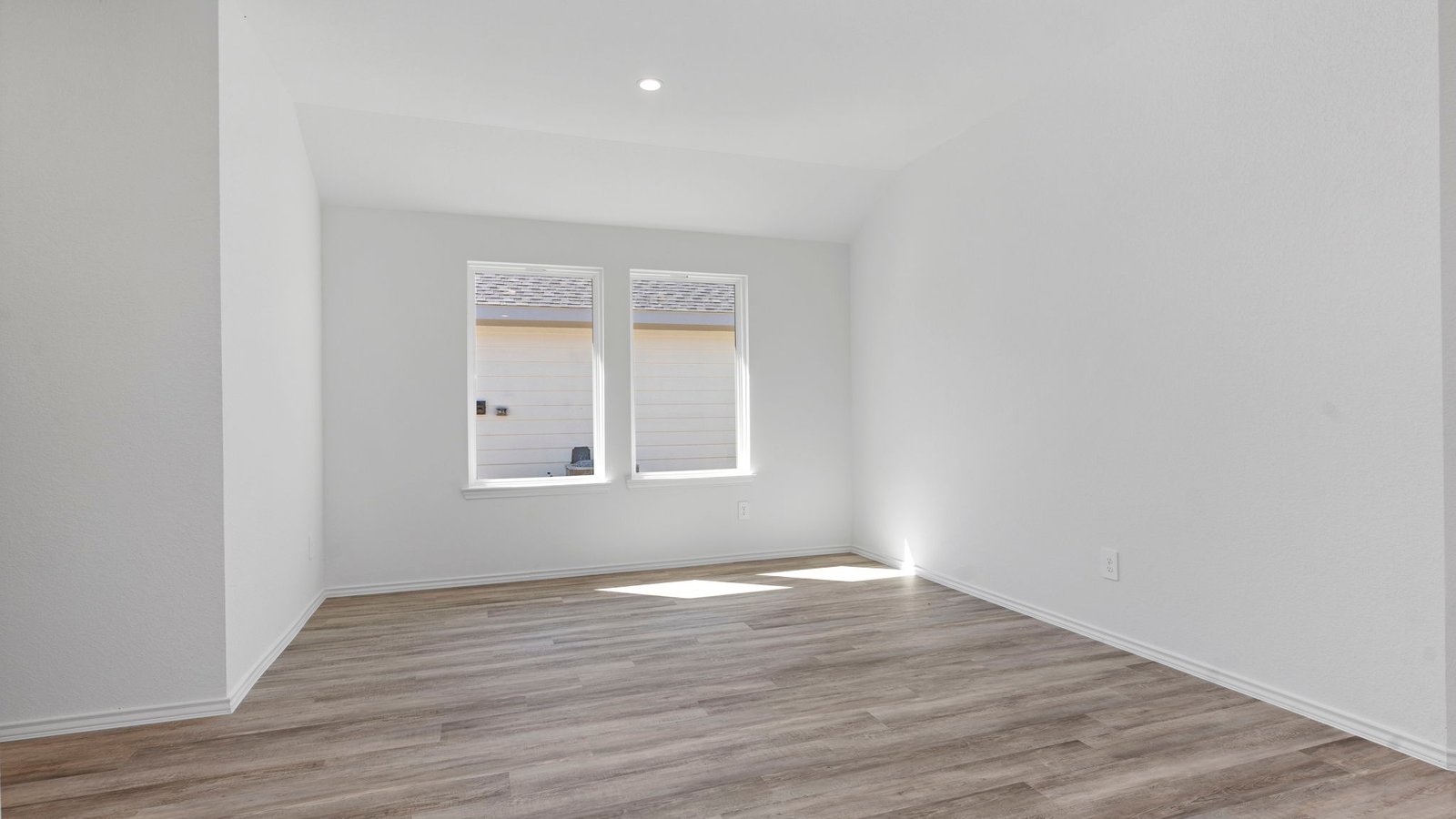 *Images and 3D tour are for illustration only and options may vary from home as built.