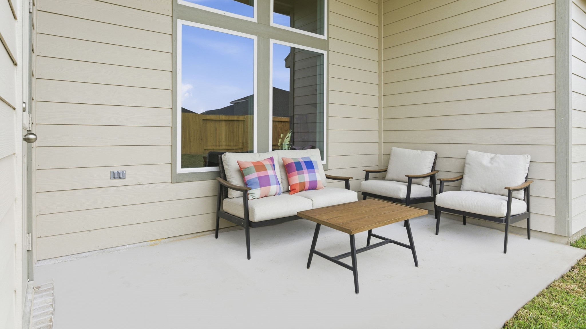 *Images and 3D tour are for illustration only and options may vary from home as built.