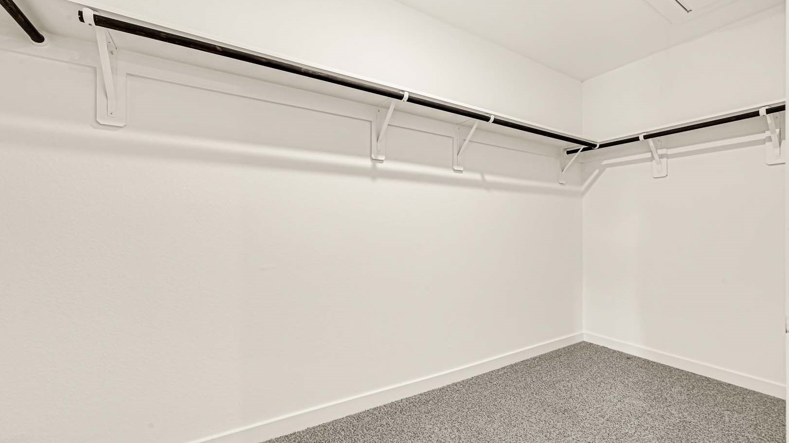 *Images and 3D tour are for illustration only and options may vary from home as built.
