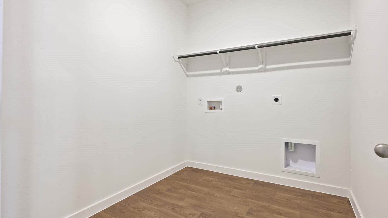 *Images and 3D tour are for illustration only and options may vary from home as built.
