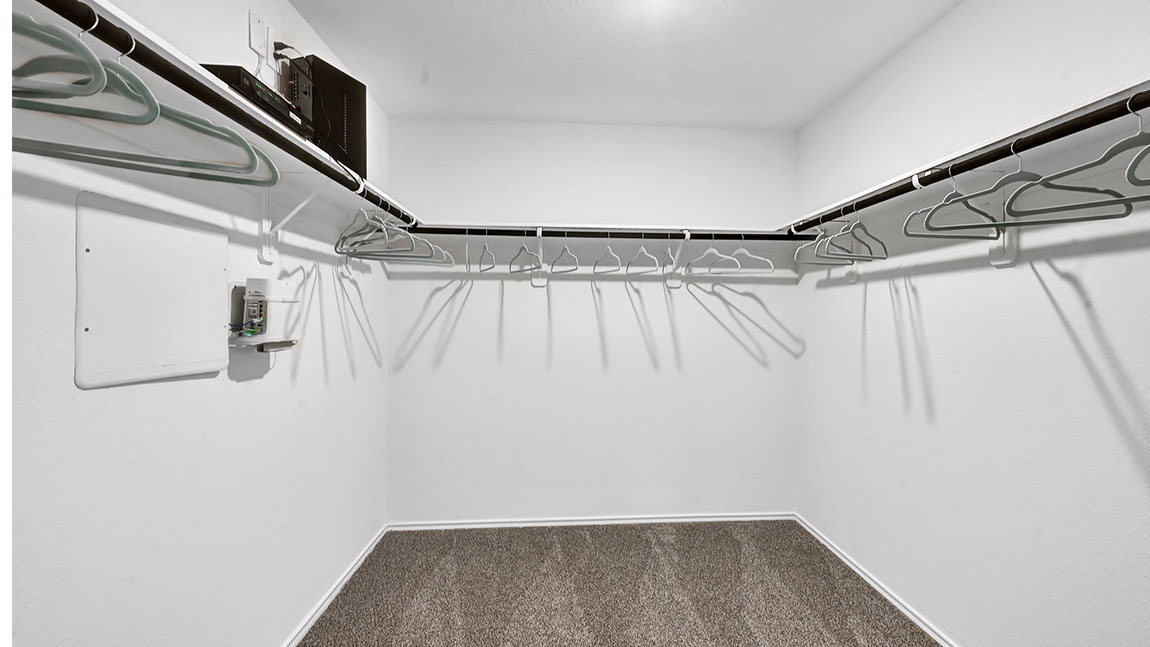 primary walk in closet