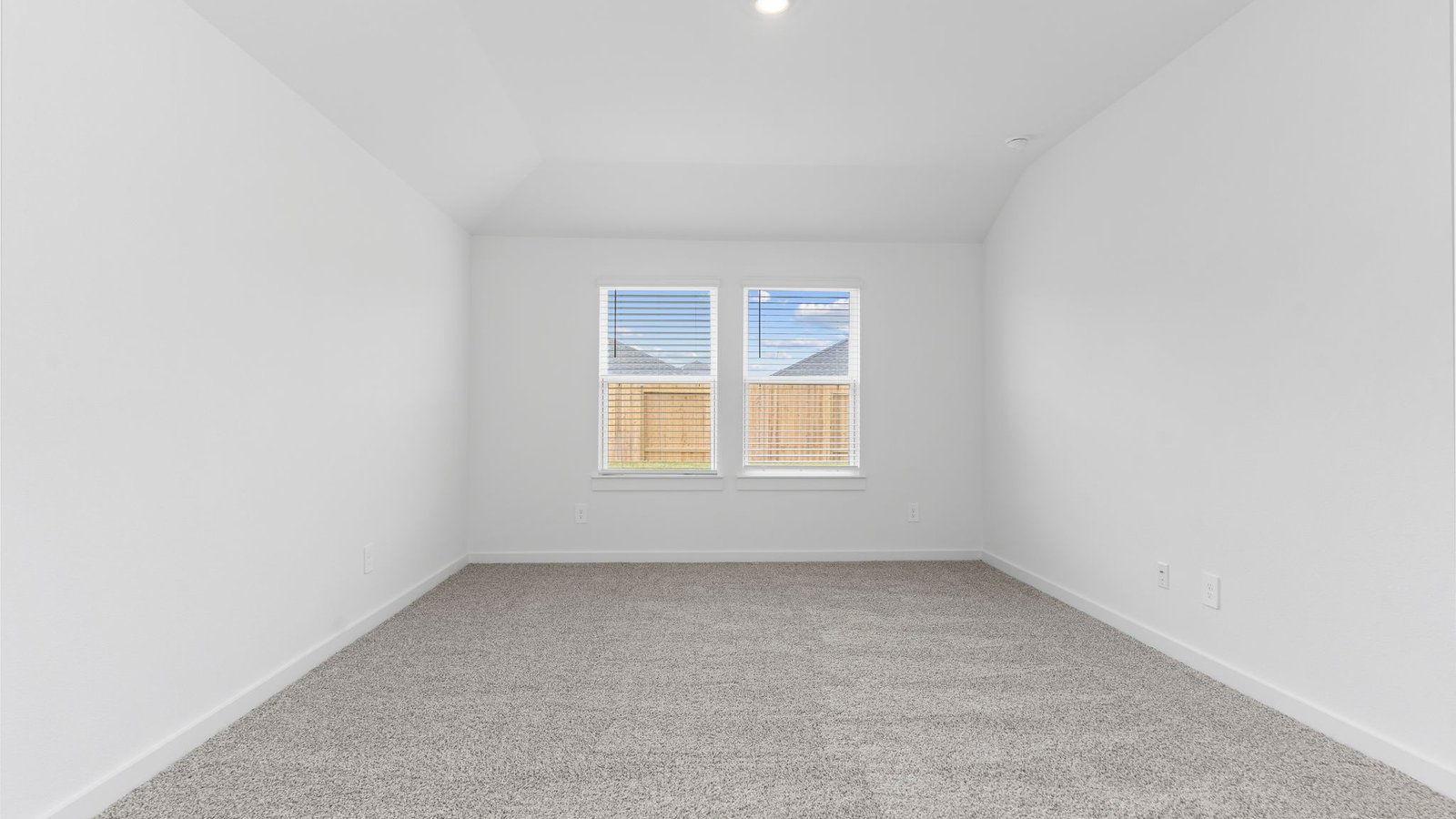 *Images and 3D tour are for illustration only and options may vary from home as built.