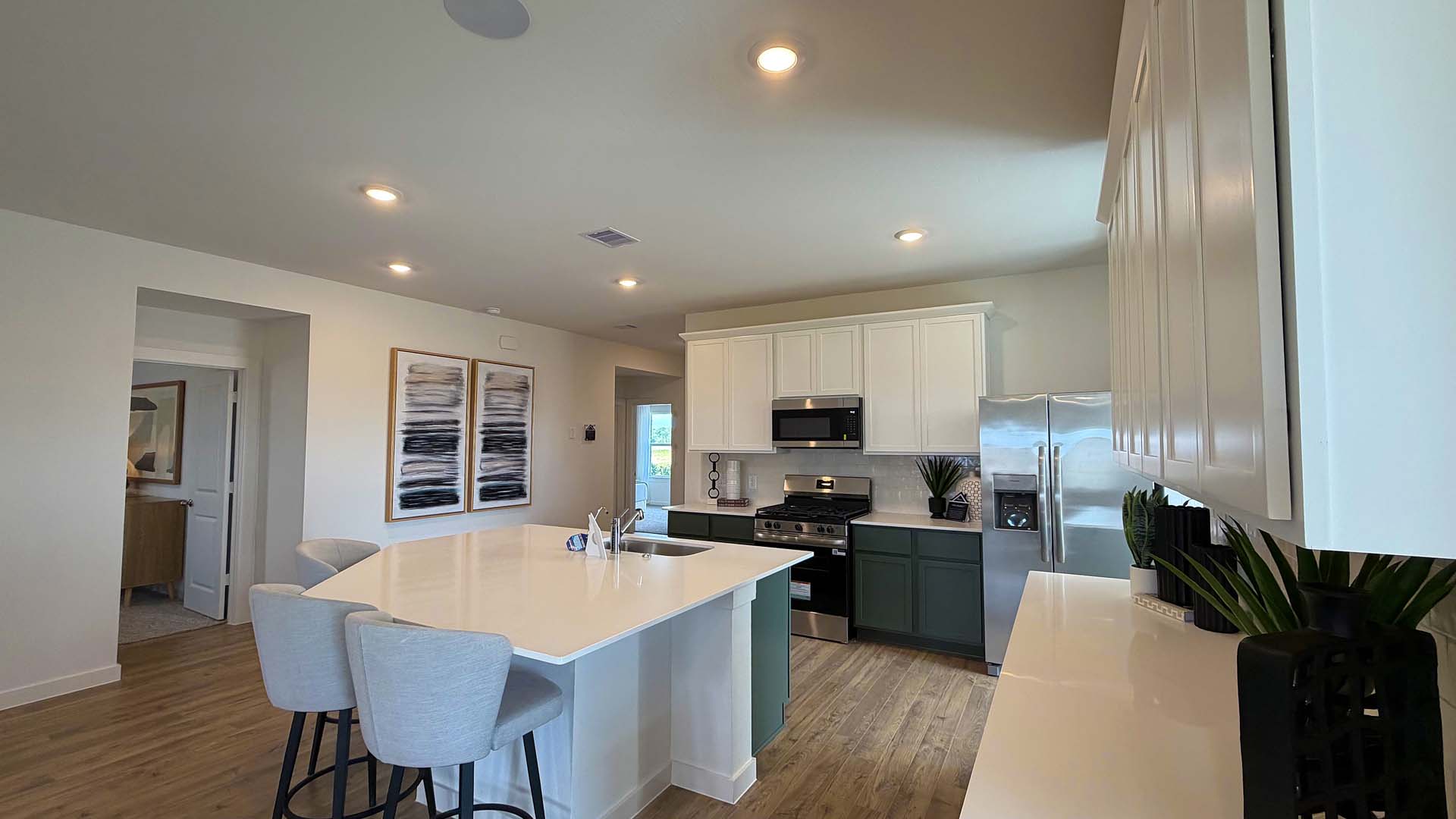 *Images and 3D tour are for illustration only and options may vary from home as built.