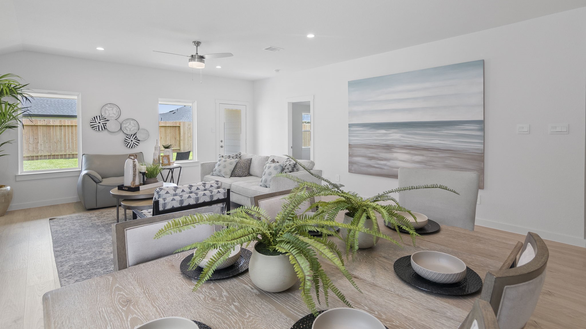 Open dining room space adjacent to kitchen