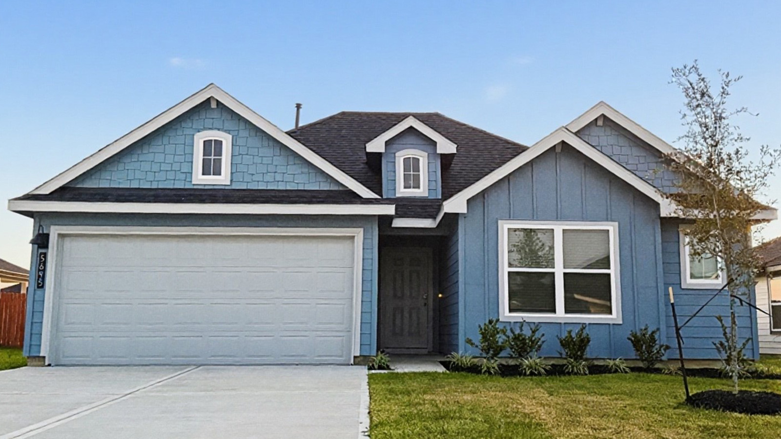 5695 Spoonbill Ln exterior