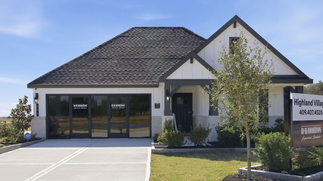 Highland Village model home Lakeway Front Exterior G Elevation.