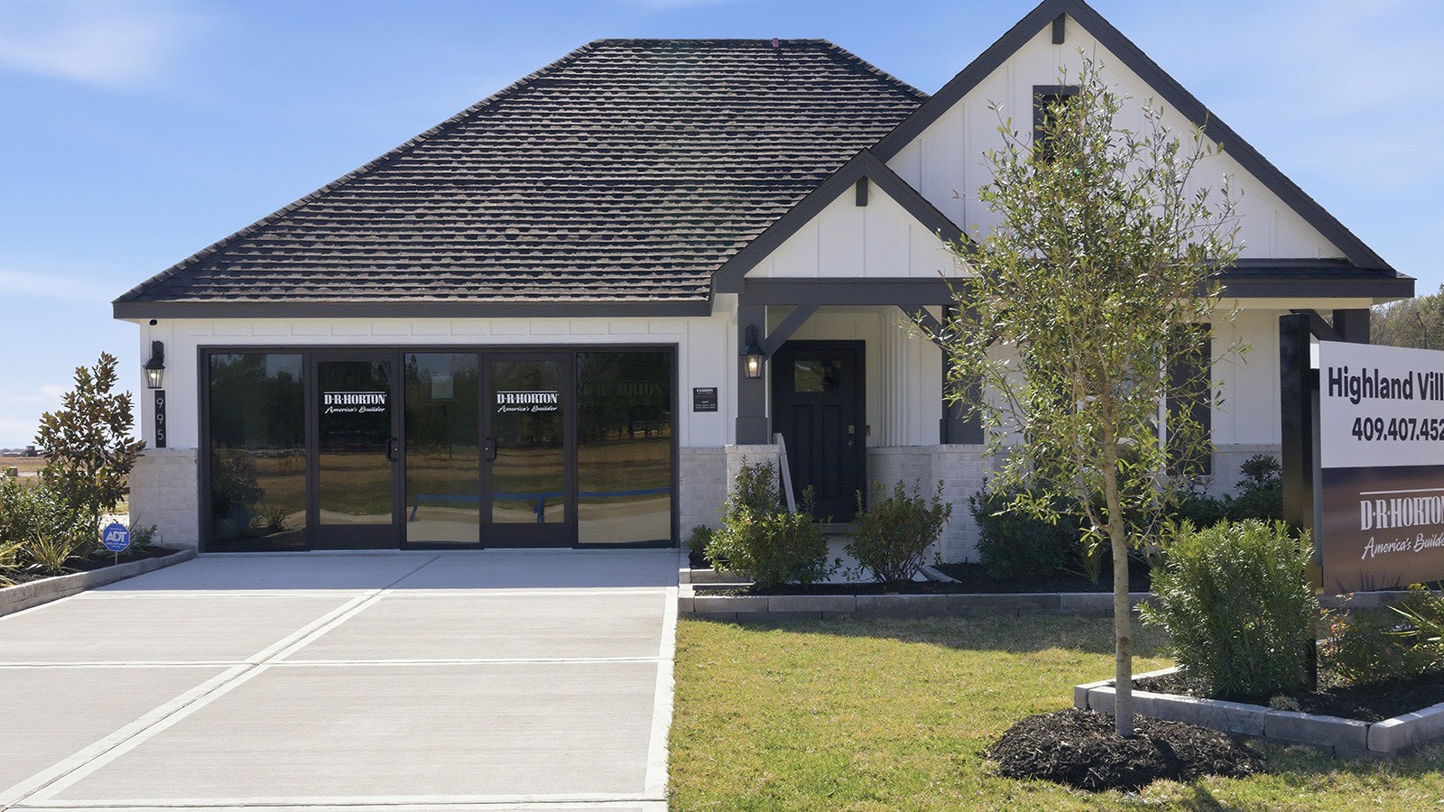 Highland Village model home Lakeway Front Exterior G Elevation.