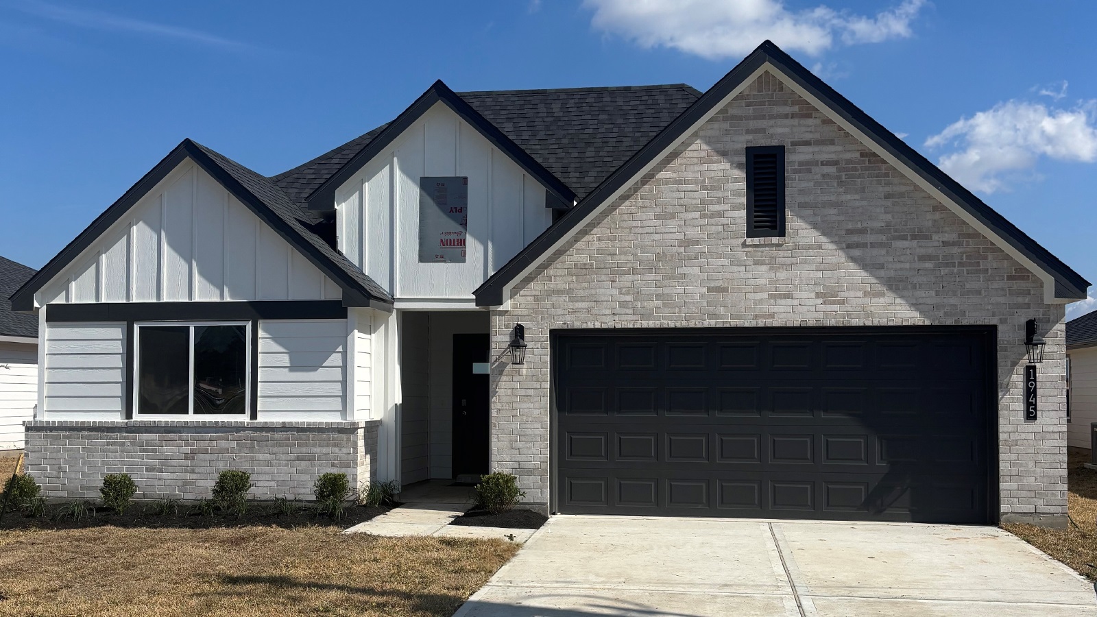 Elgin Front Exterior G Elevation with Brick.