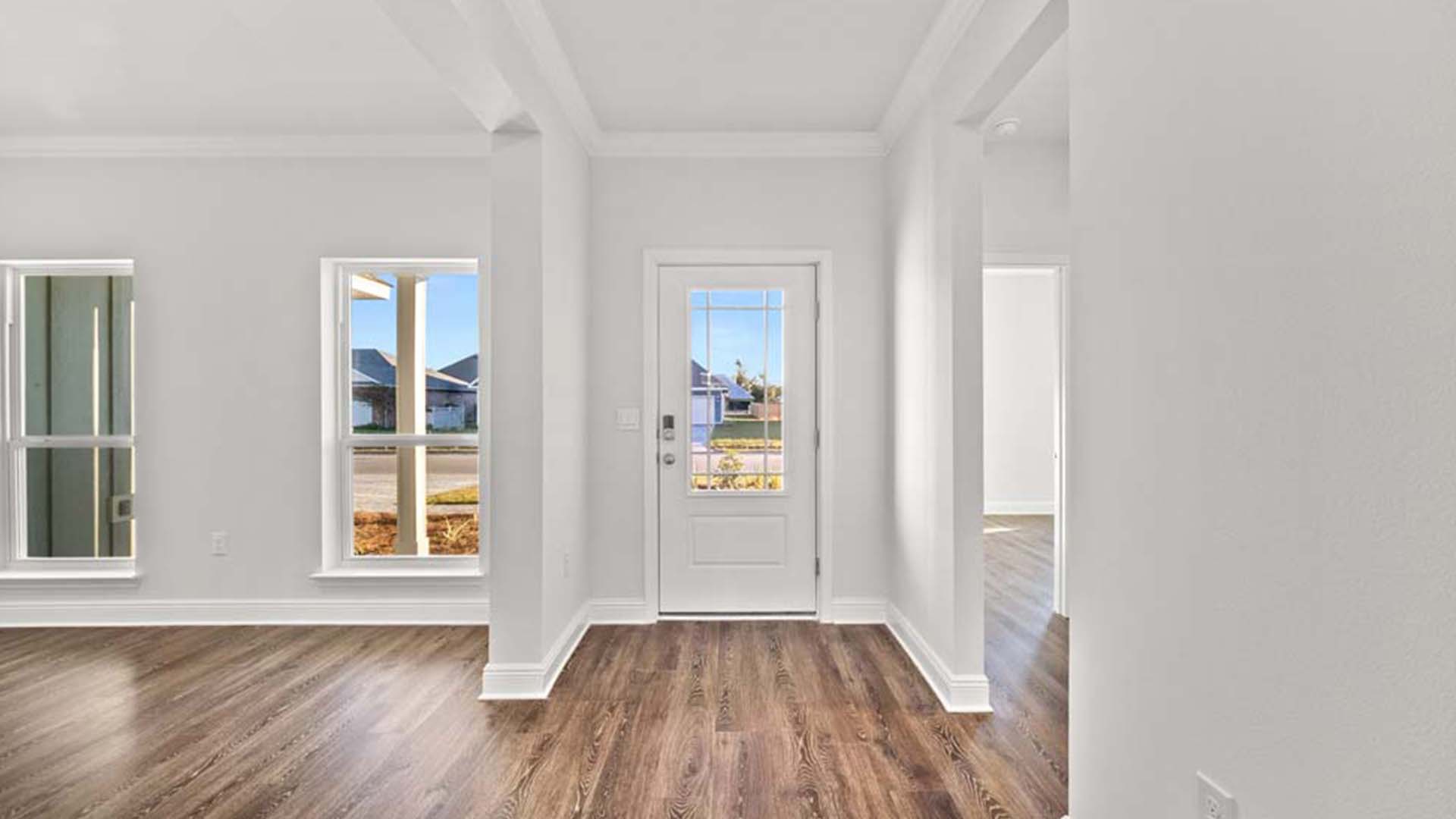 Bright entry with EVP flooring