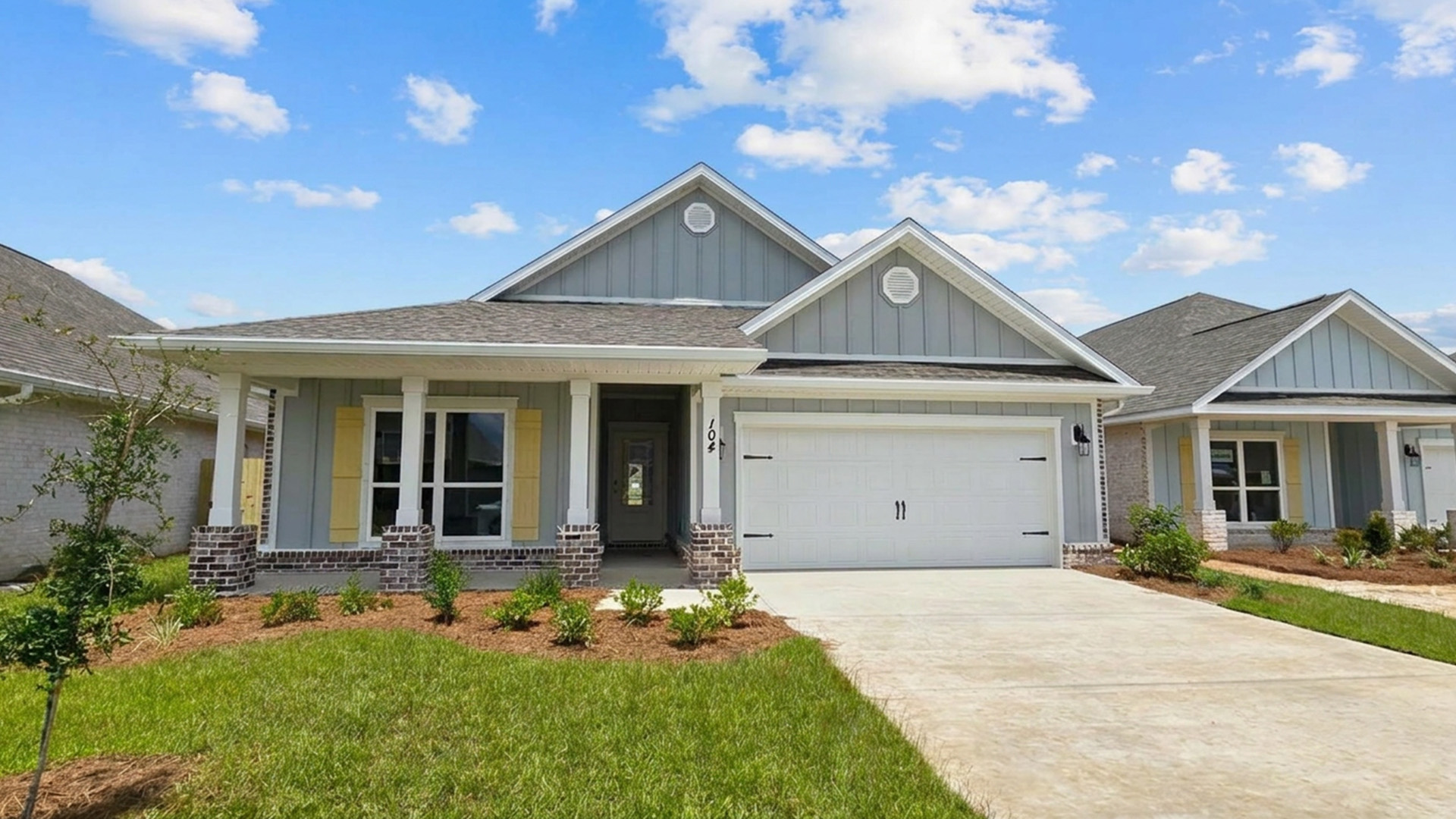 104 Gray Owl Drive E