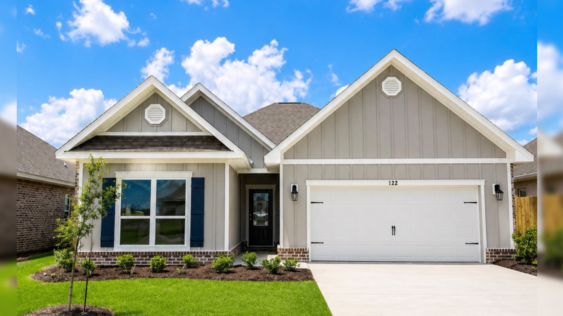 122 Gray Owl Drive E exterior