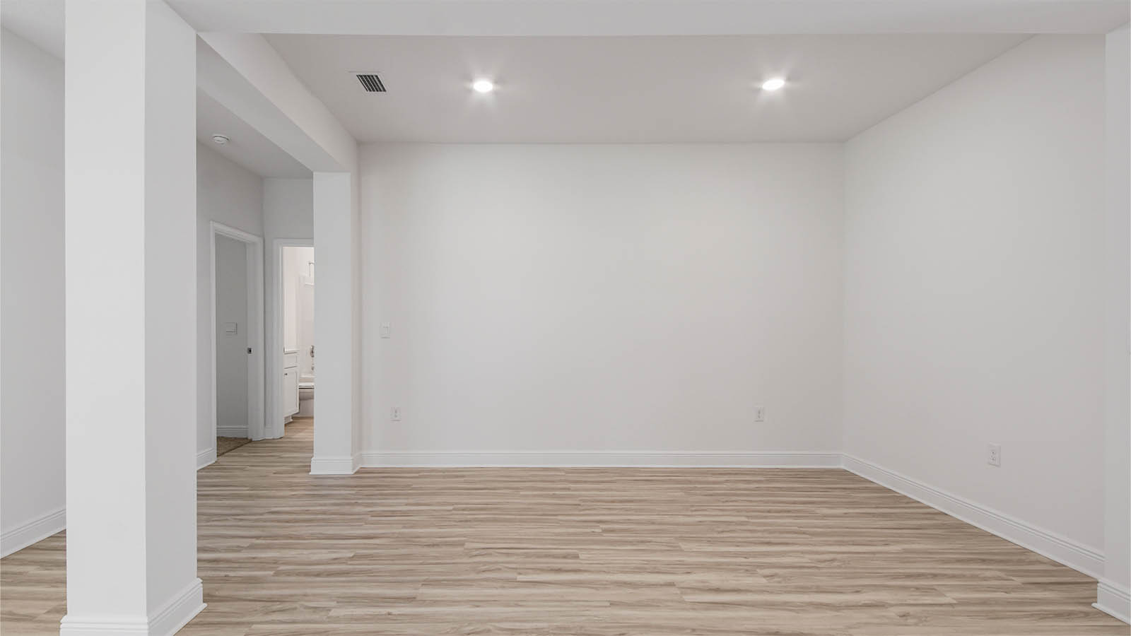 The dining room offer a space for formal dinners or gatherings