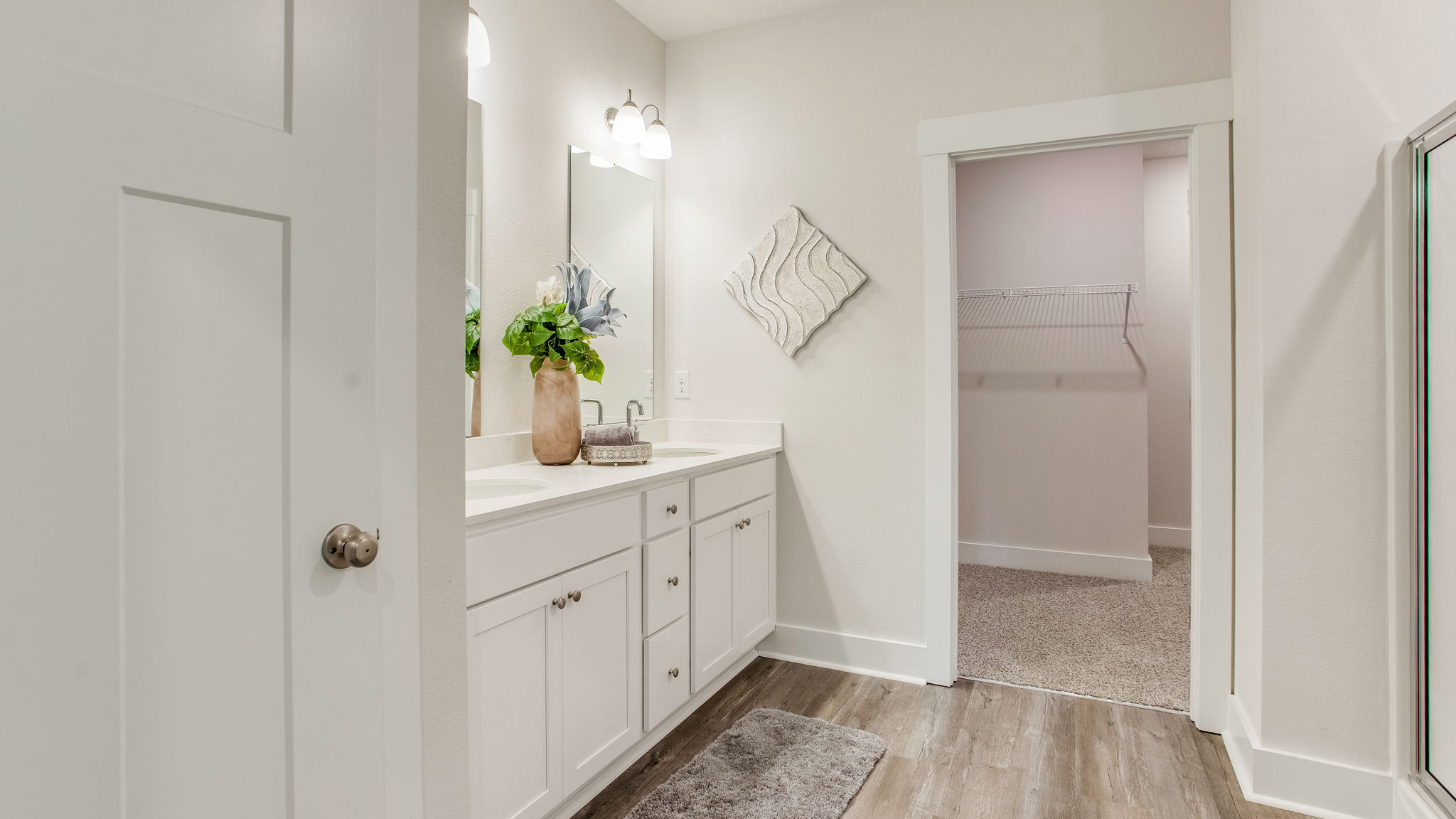 The primary bedroom has an ensuite bathroom