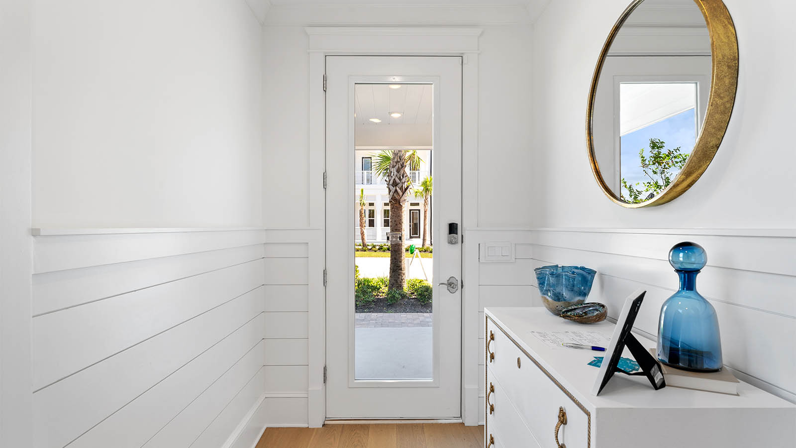 The Antigua has a bright entry with glass front door