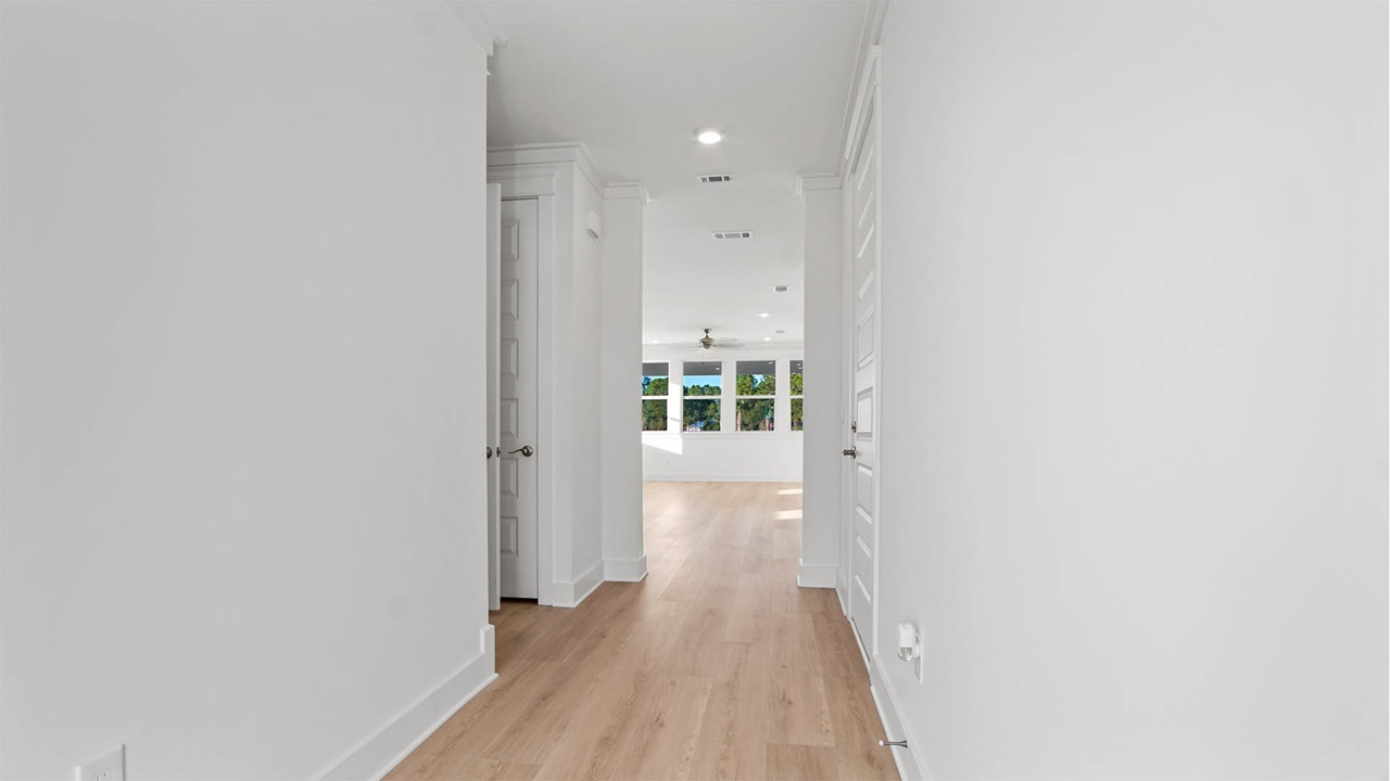 60 ashwood brayden no upgrades 04 entry hall