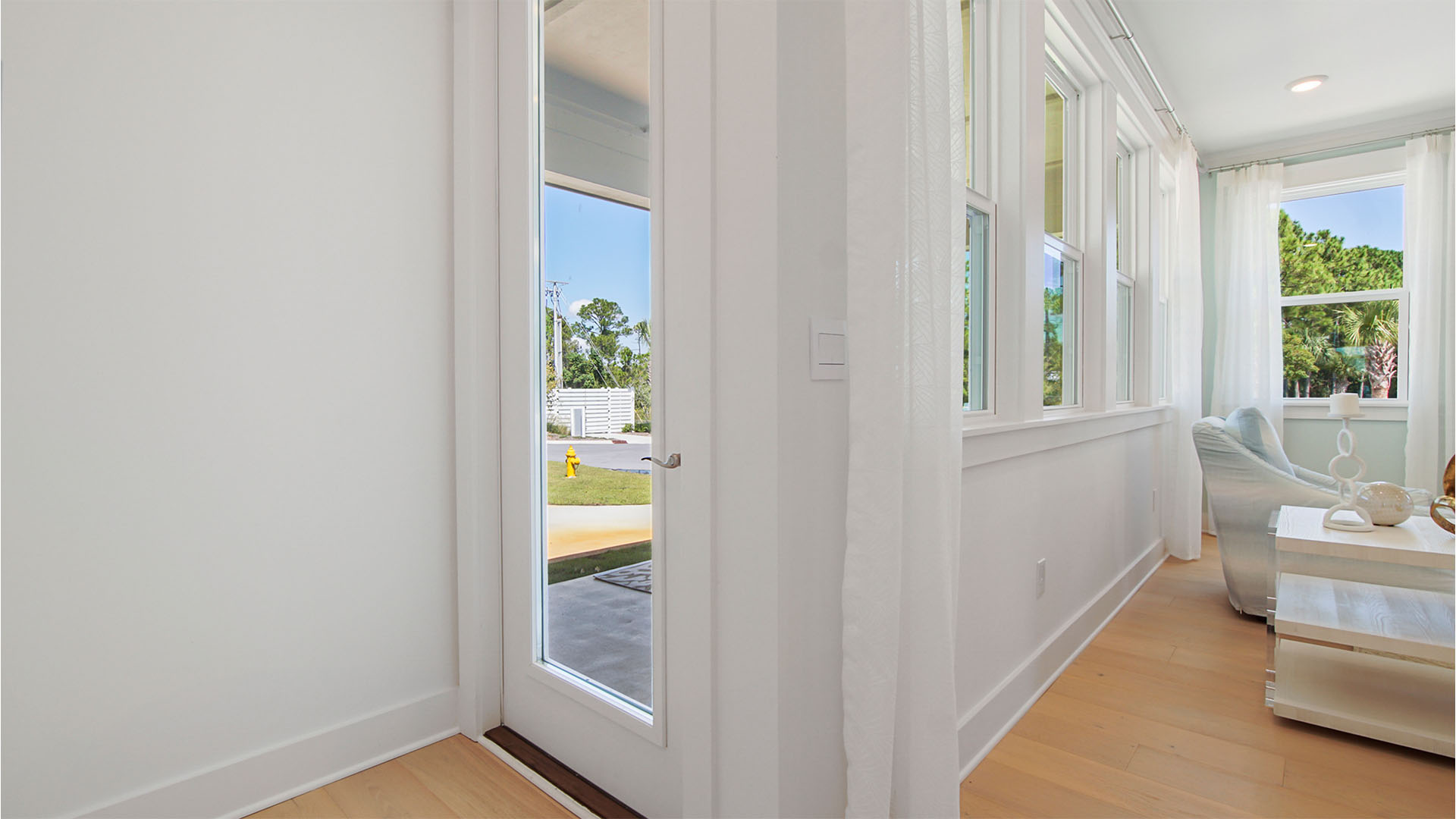 Glass back door to covered patio.