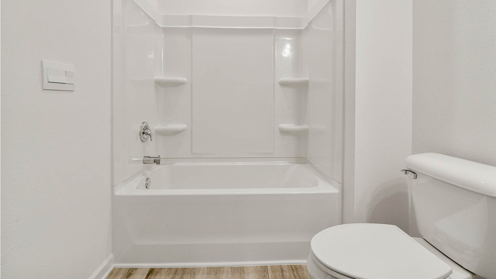 Shared bathroom between bedrooms two and three