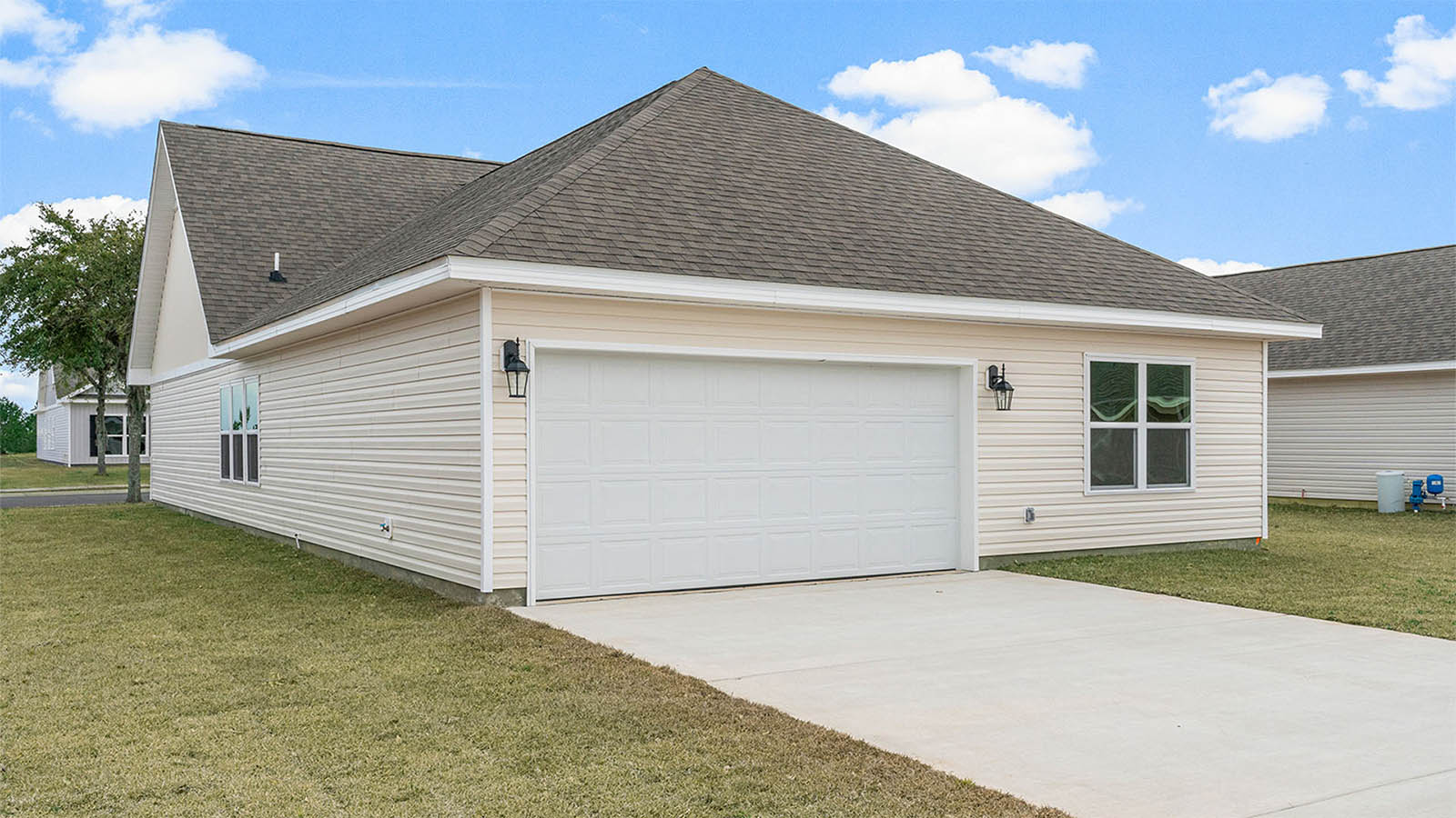 Owl's Head East Mason Rear Garage