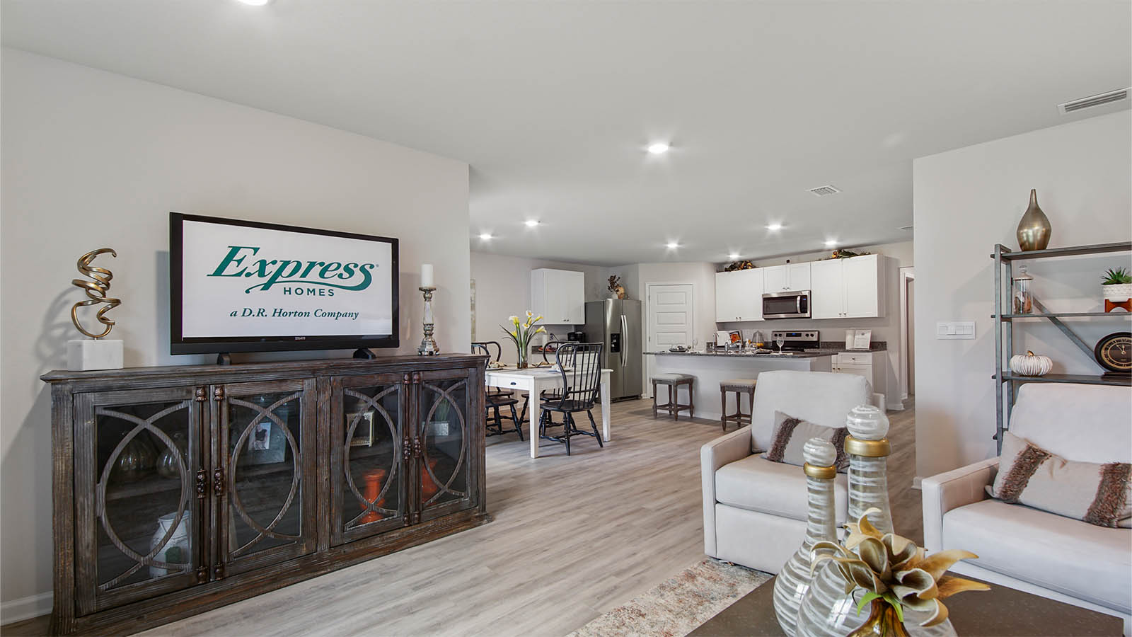 Sunny Hills Cali Living Room