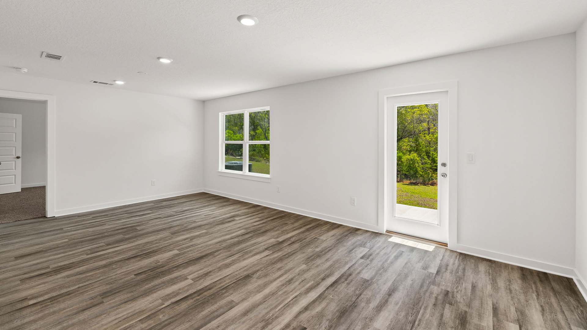 The living area as EVP flooring