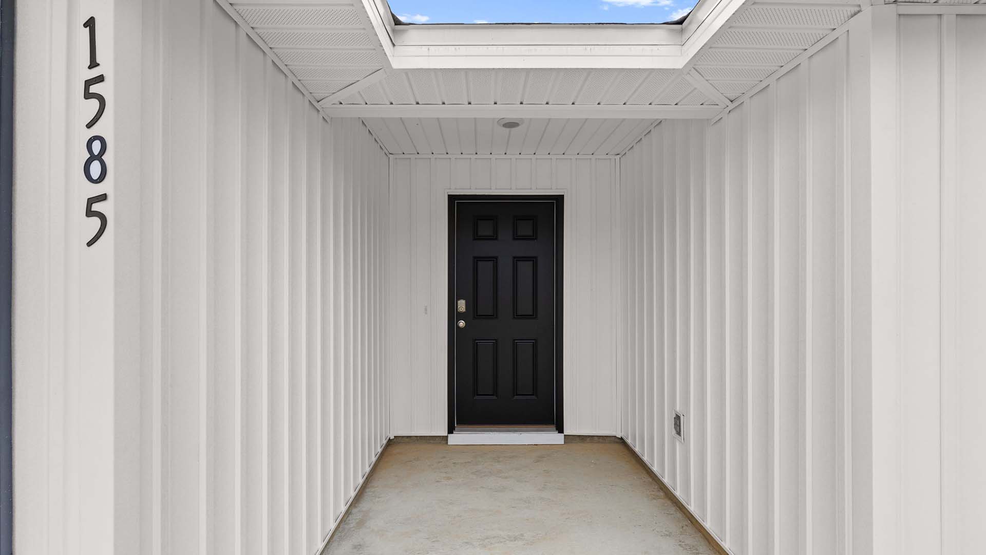 Covered entry leading to the Sawyer