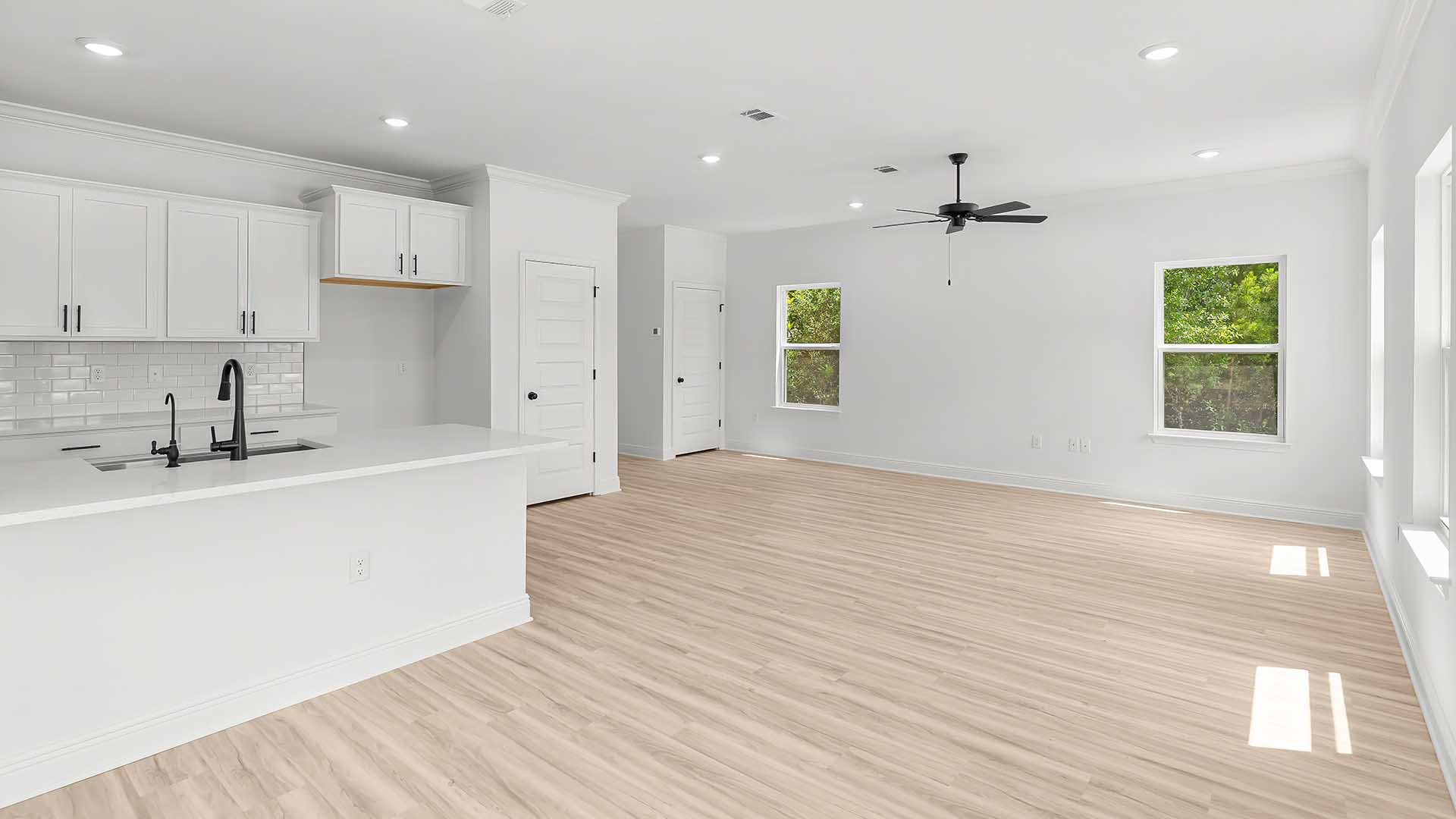 Dining area to the living room