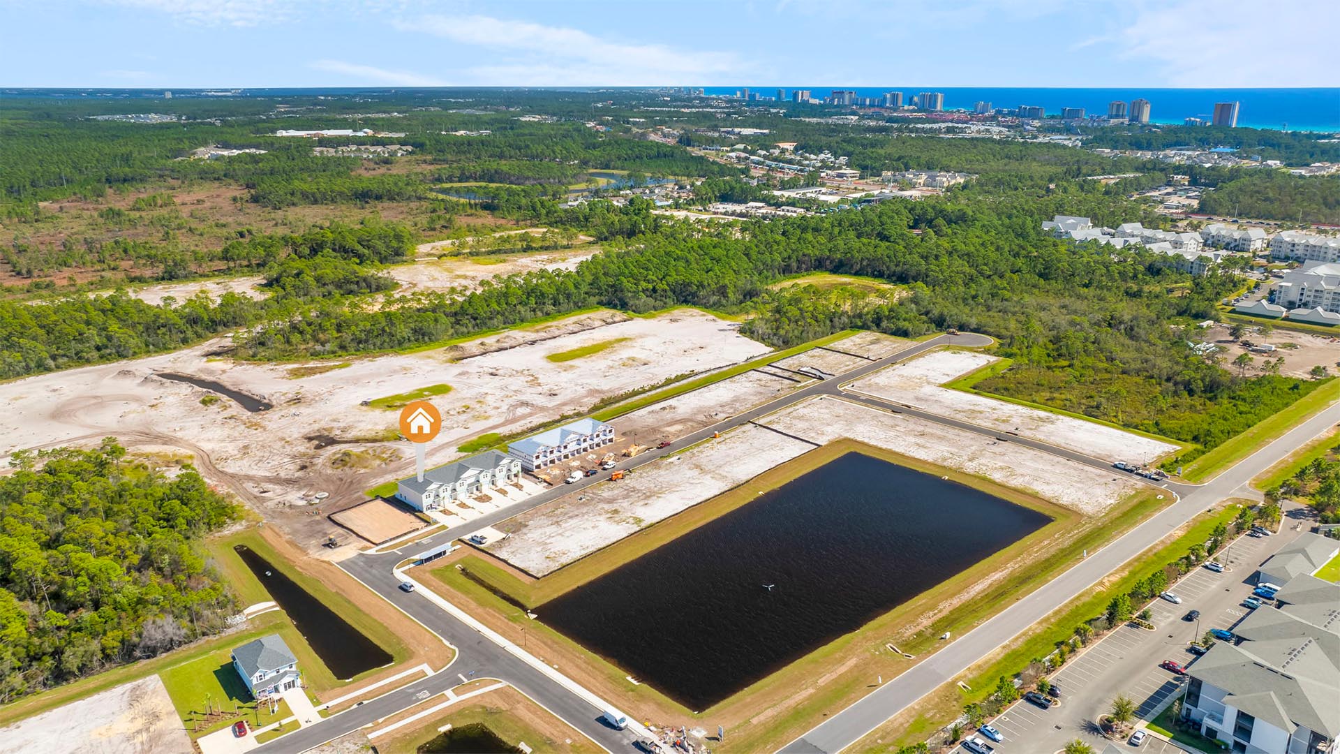 Colonial East is not far from beach access spots and is close to schools, dining and entertainment