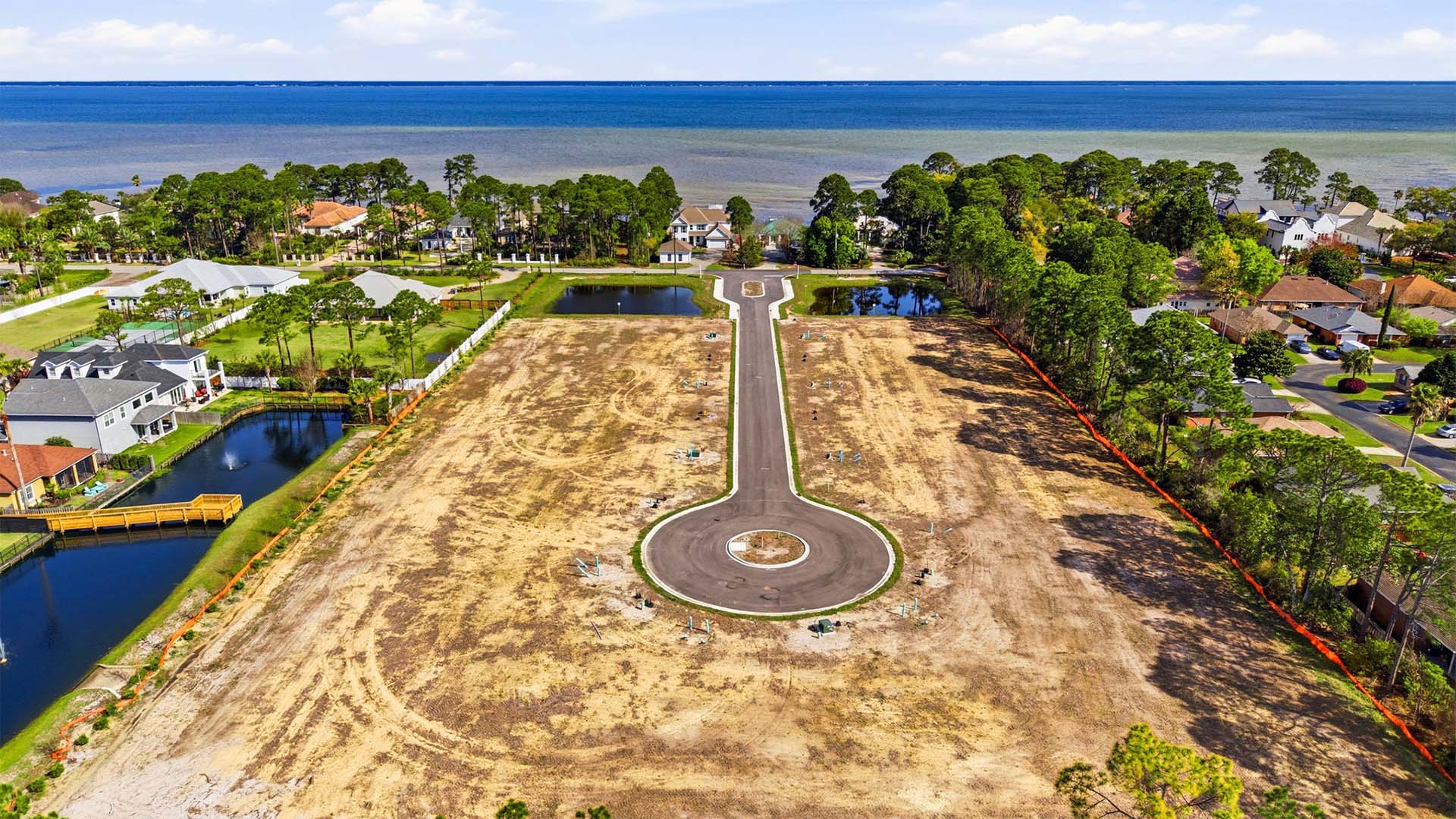 Crest Bay Cottages has 19 homesites