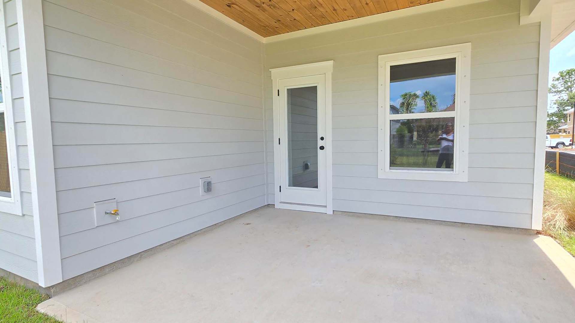 covered back patio