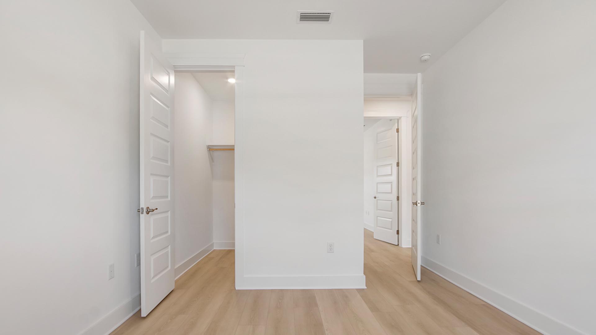 Additional bedroom with large closet