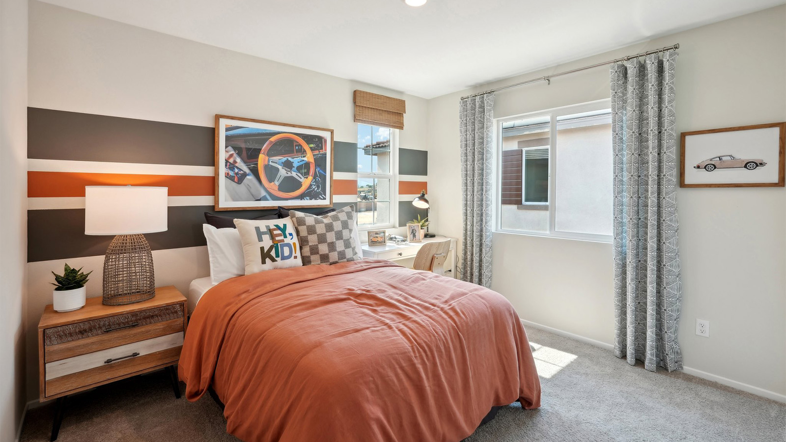 Secondary bedroom with full bed
