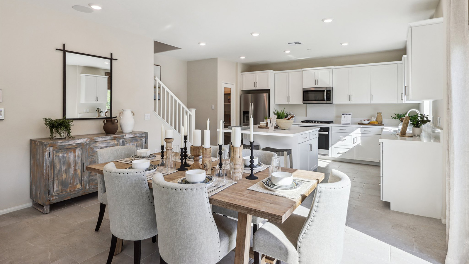 Spacious open-concept dining room and kitchen