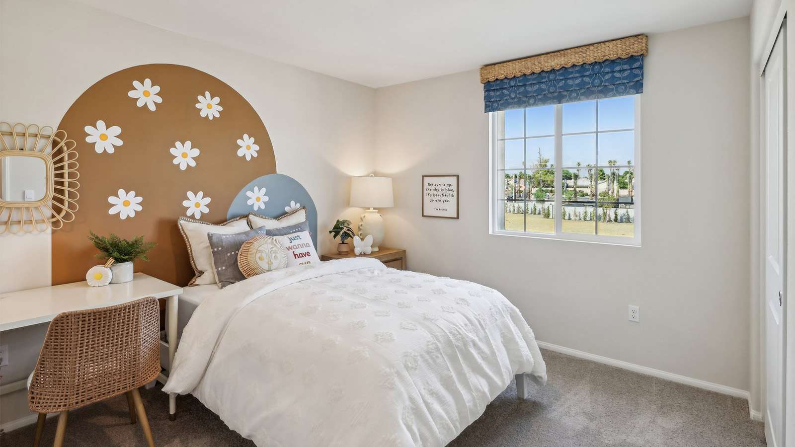 Secondary bedroom with full bed