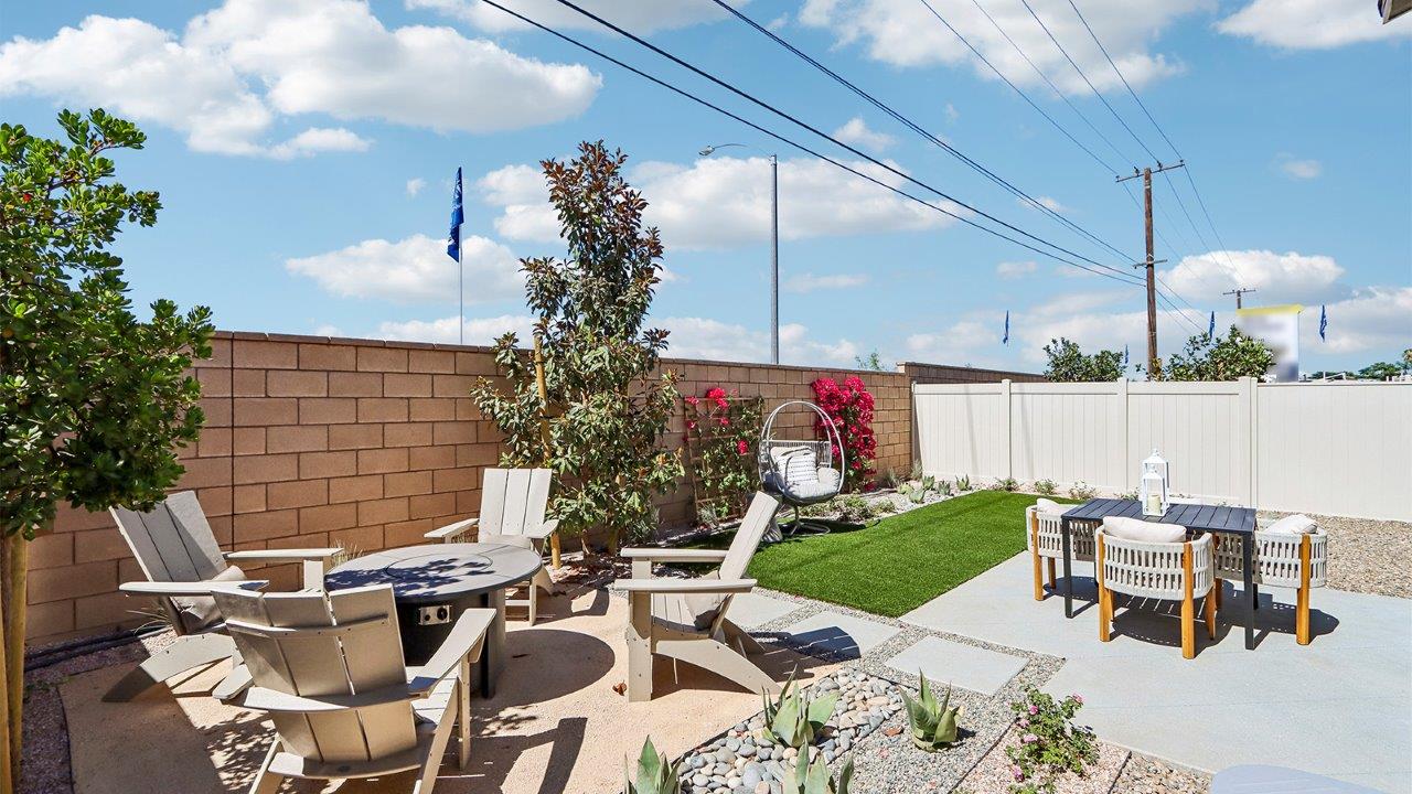 Spacious backyard