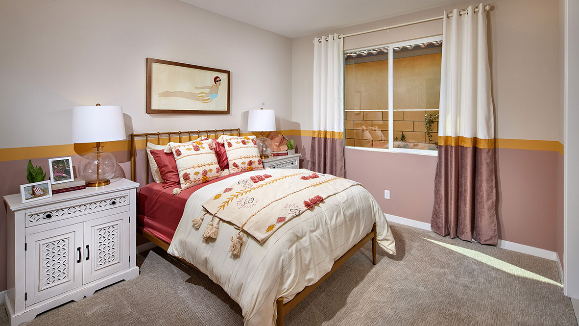 Secondary bedroom with full bed