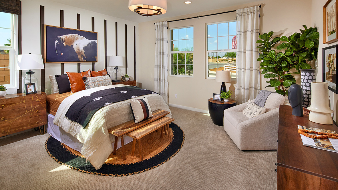 Secondary bedroom with full bed