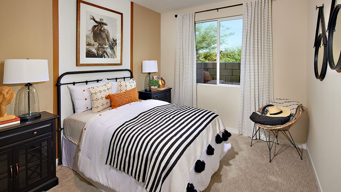 Secondary bedroom with full bed